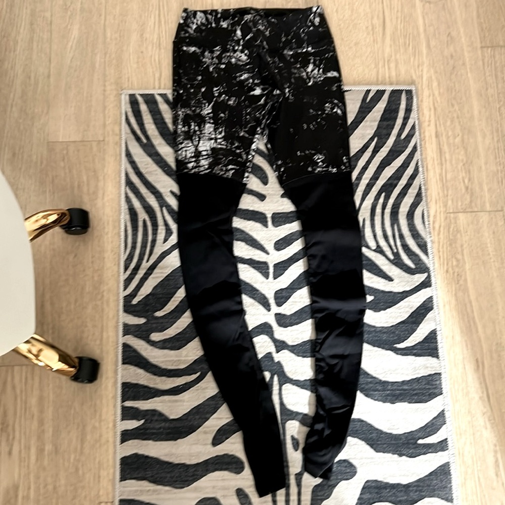 Alo Leggings